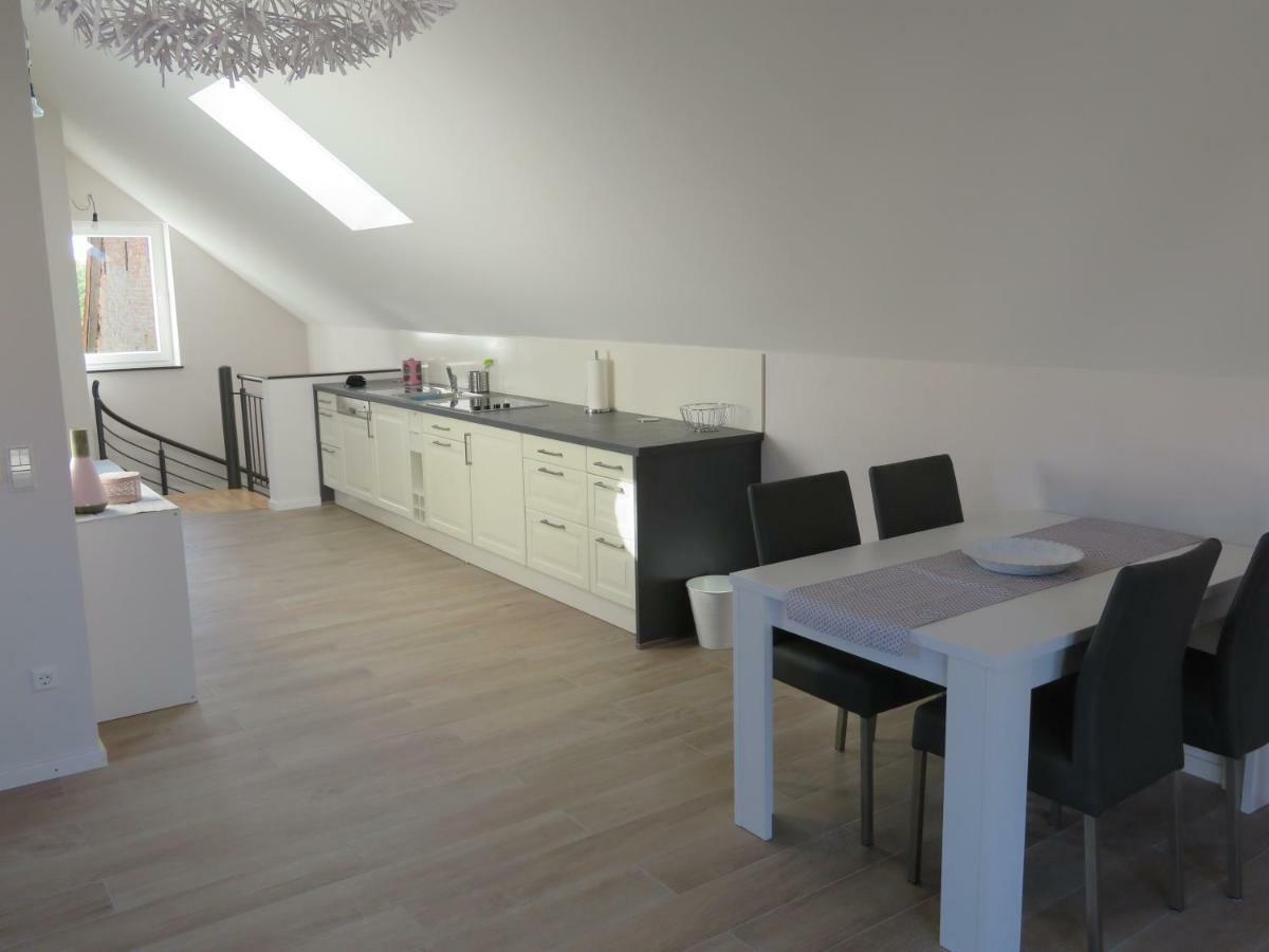 Ferienwohnung Weingut Grafenhof Heuchelheim-Klingen Exterior foto